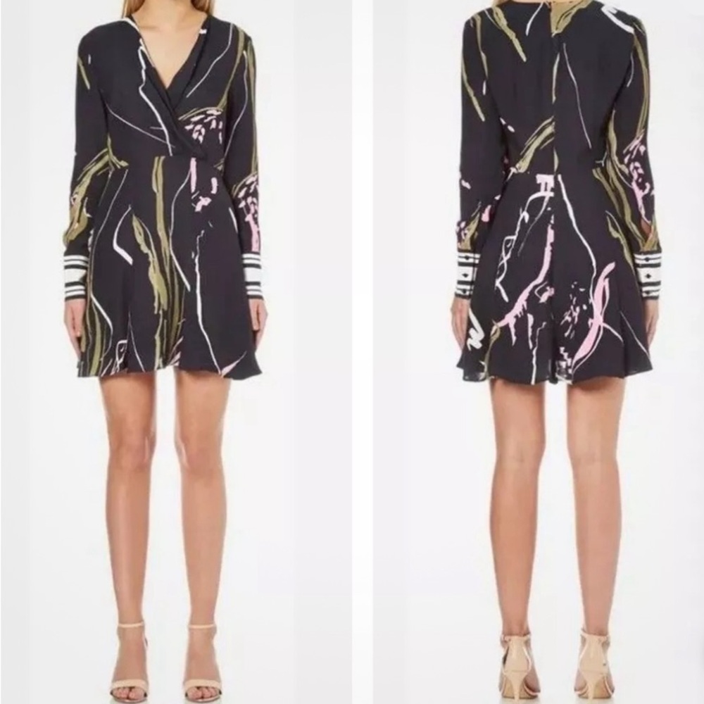 C/MEO Black abstract cuffed dress  new with tags medium